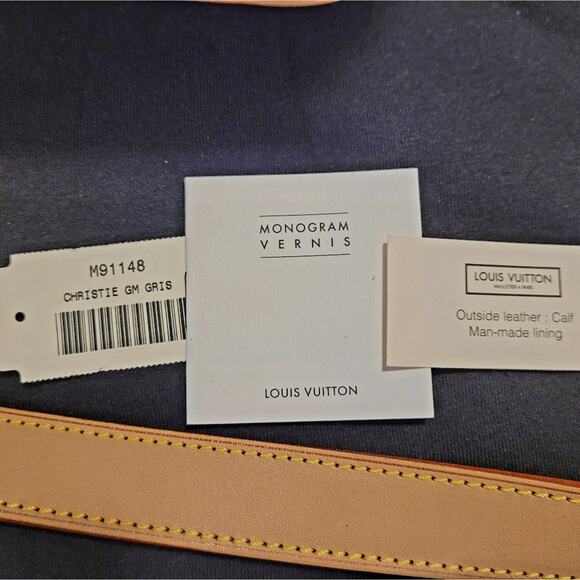 LOUIS VUITTON Never Used w/ Tag Monogram Vernis Christie GM in Silver Crossbody - Picture 15 of 15